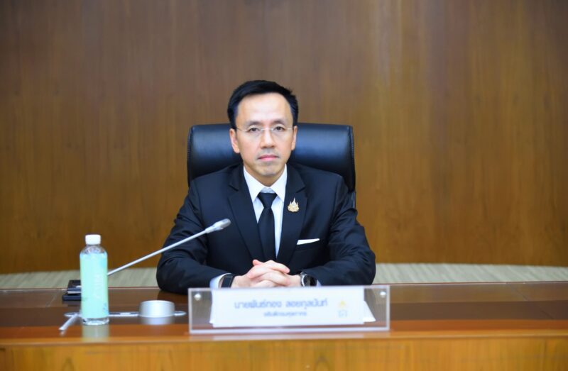 สายช้อปออนไลน์จ่ายเพิ่ม! กรมศุลกากรจ่อเก็บภาษีนำเข้าสินค้าจากแพลตฟอร์มออนไลน์ตั้งแต่ 1 บาทแรก จากเดิมเรียกเก็บสินค้า 1,500 บาทขึ้นไป ดีเดย์ 1 ม.ค.69