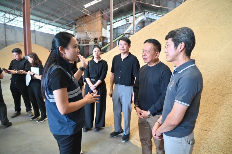 DIT ลุยภาคอีสาน! เตรียมความพร้อมโรงสีรับผลผลิตข้าวนาปี 2568/69 หนุนโครงการชดเชยดอกเบี้ย เสริมสภาพคล่องรับซื้อข้าวชาวนา พยุงราคาข้าวต้นฤดูกาล