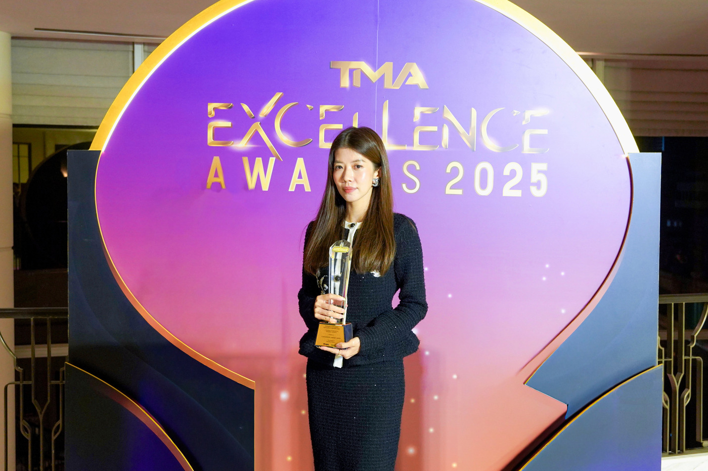 แฟลช เอ็กซ์เพรส คว้ารางวัล “Marketing Excellence Award”